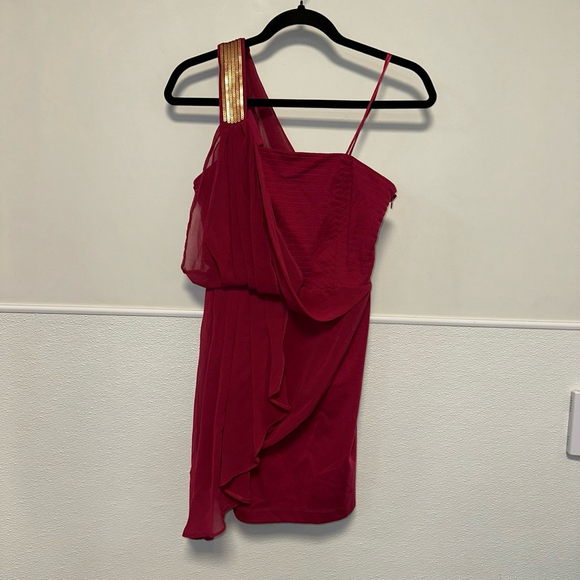 Women's Lulumari Burgundy formal party off the shoulder Dress Size S gold sequin - Picture 11 of 12